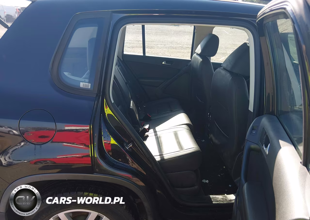 2016 Volkswagen Tiguan S VIN:WVGAV7AX6GW531099 - 8