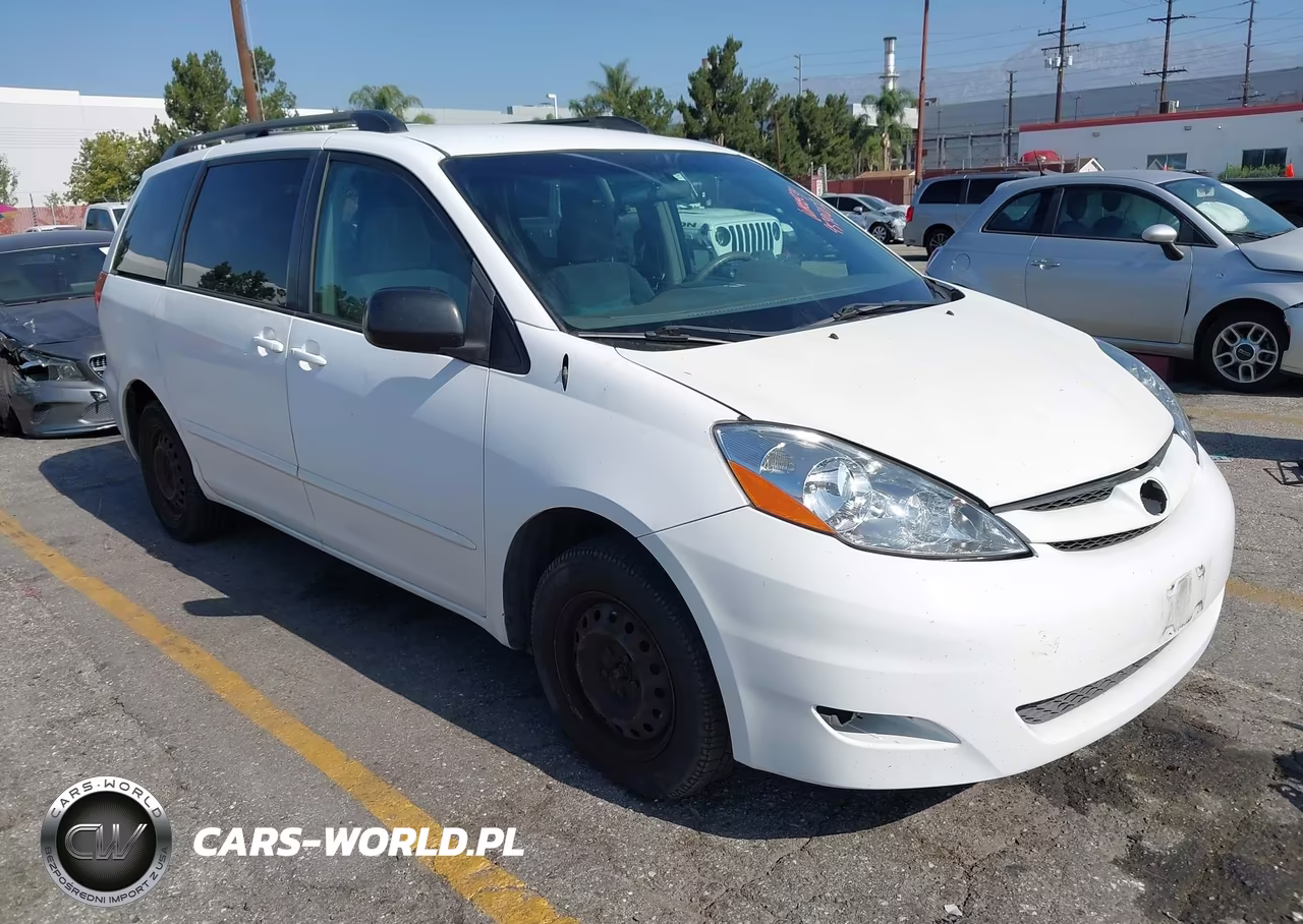 2010 Toyota Sienna Le