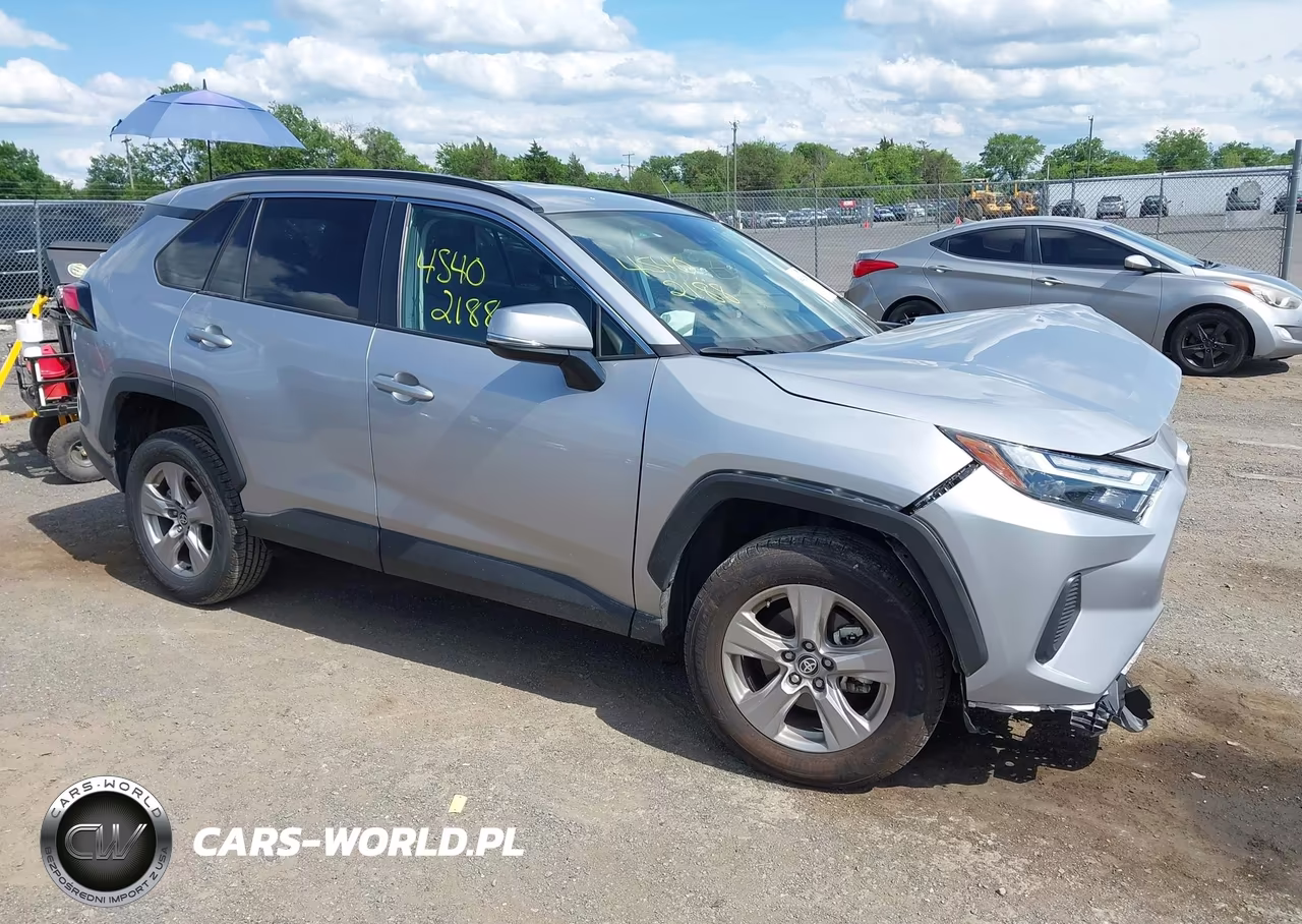 2025 Toyota Rav4 Xle – zdjęcie 1 z 19