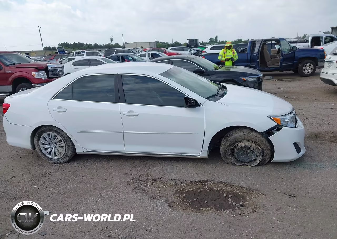 2012 Toyota Camry Le VIN:4T1BF1FK1CU582656 - 12