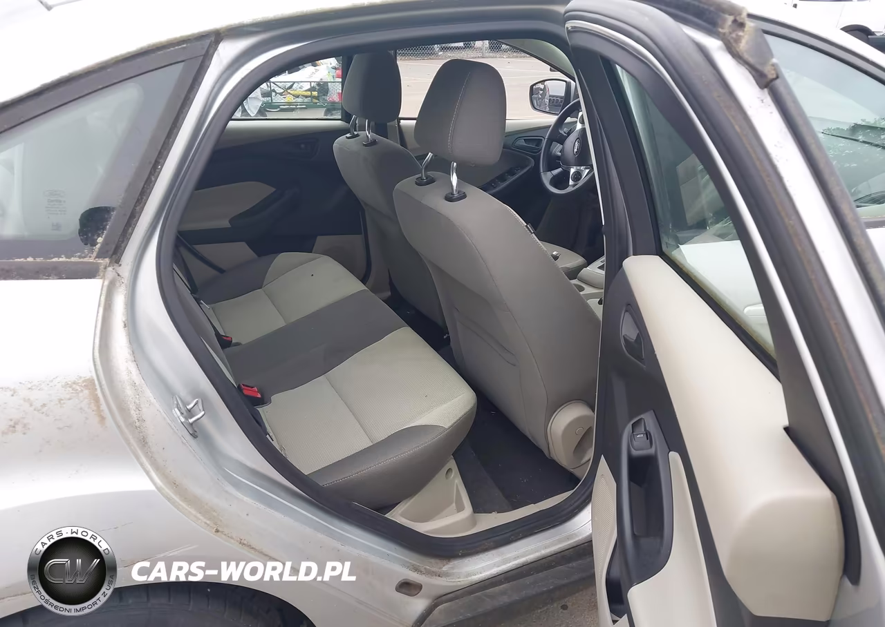 2012 Ford Focus Se VIN:1FAHP3F26CL121228 - 8