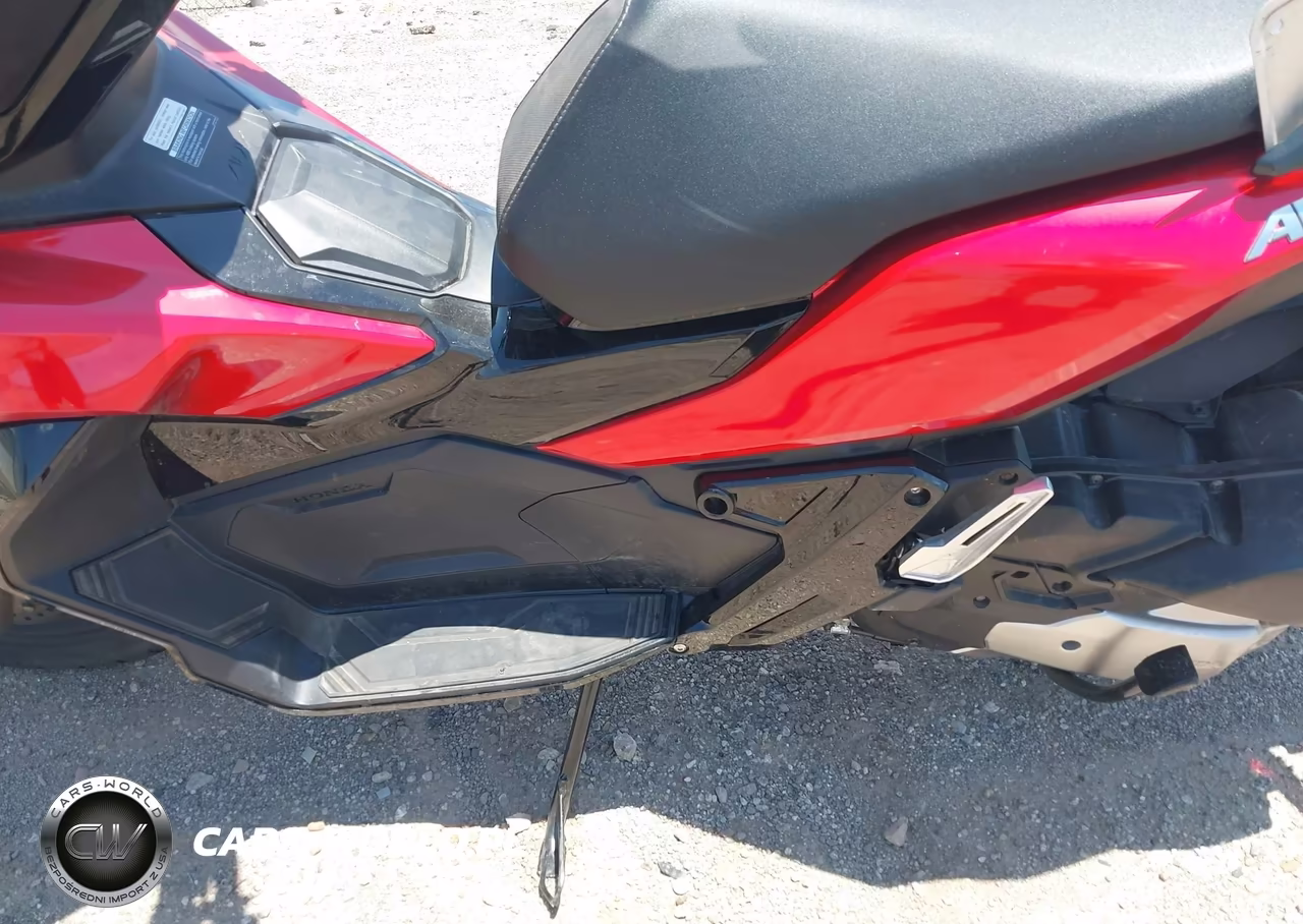 2023 Honda Adv150 A VIN:MLHKF3856P5200593 - 9