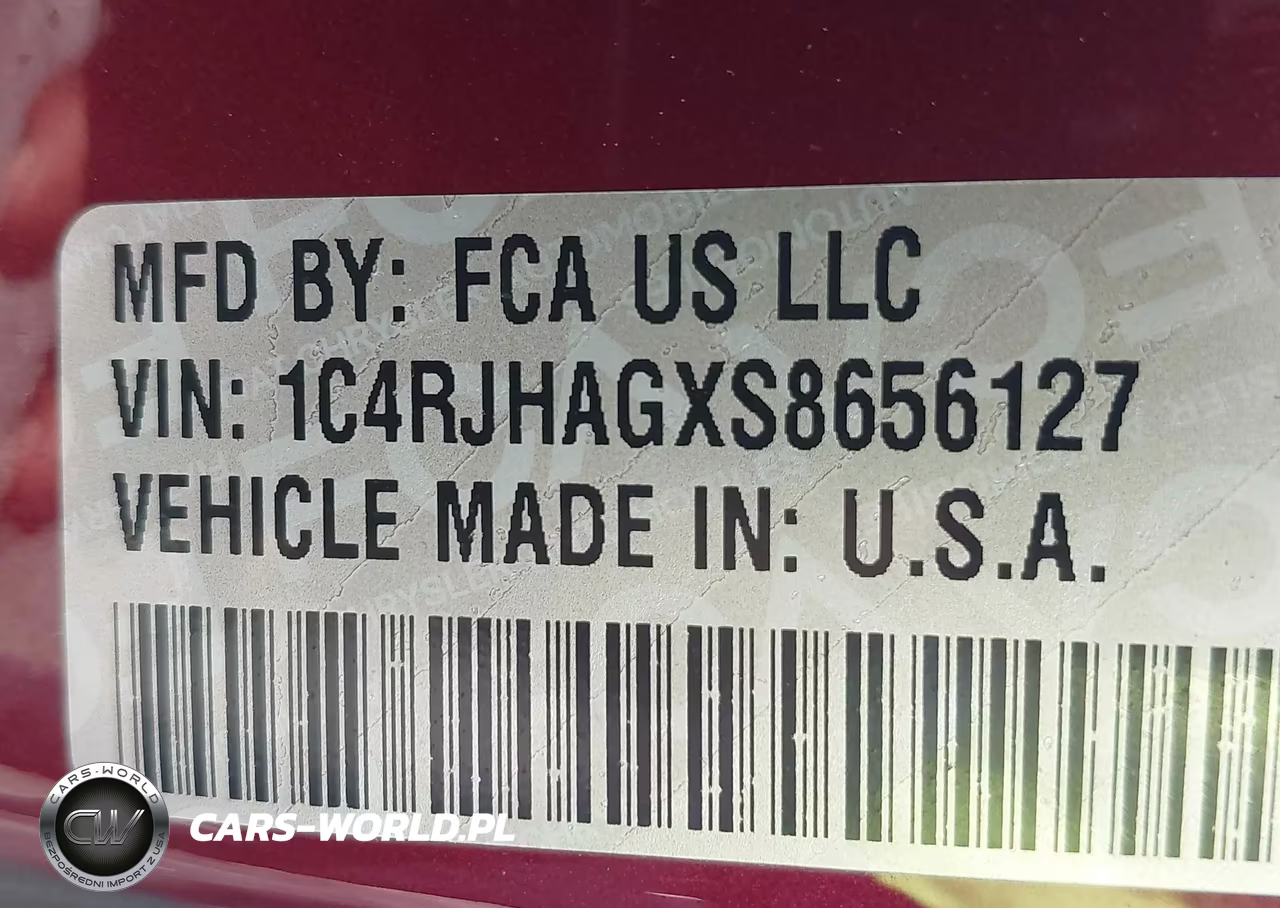 2025 Jeep Grand Cherokee Altitude 4X4 VIN:1C4RJHAGXS8656127 - 9