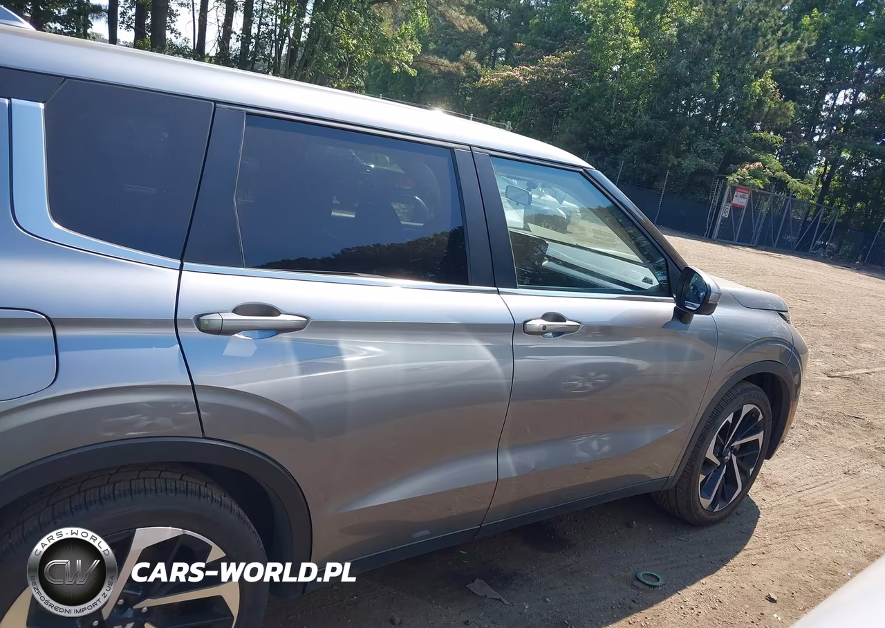 2024 Mitsubishi Outlander Se 2.5 S-Awc-Se Black Edition S-Awc-Se Black Edition W-Pano Roof S-Awc-Se Ralliart S-Awc VIN:JA4J4VA82RZ043901 - 13