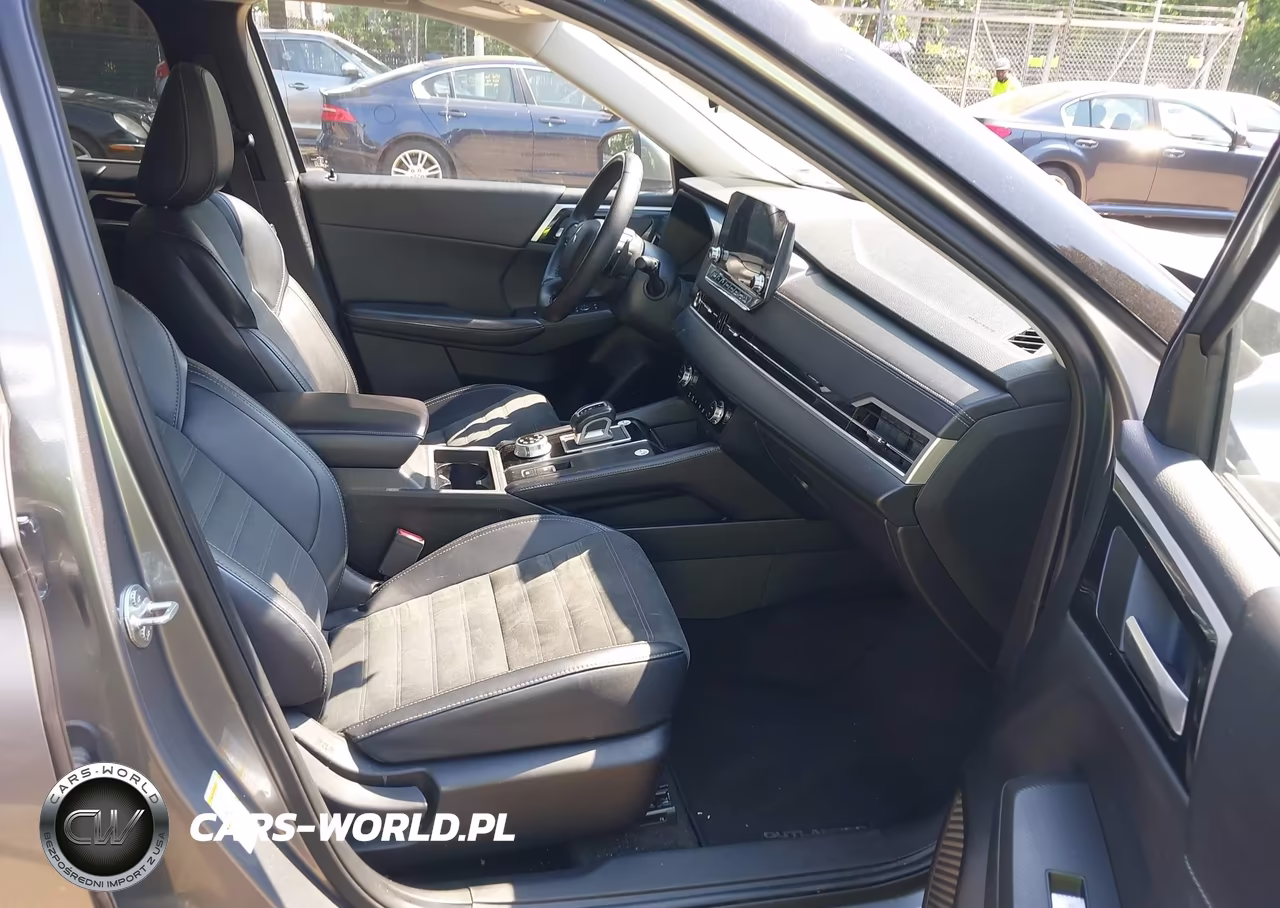 2024 Mitsubishi Outlander Se 2.5 S-Awc-Se Black Edition S-Awc-Se Black Edition W-Pano Roof S-Awc-Se Ralliart S-Awc VIN:JA4J4VA82RZ043901 - 5