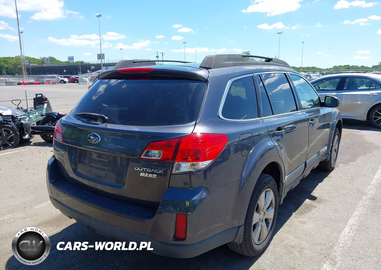 2012 Subaru Outback 2.5I Premium VIN:4S4BRBCCXC3243751 - 4
