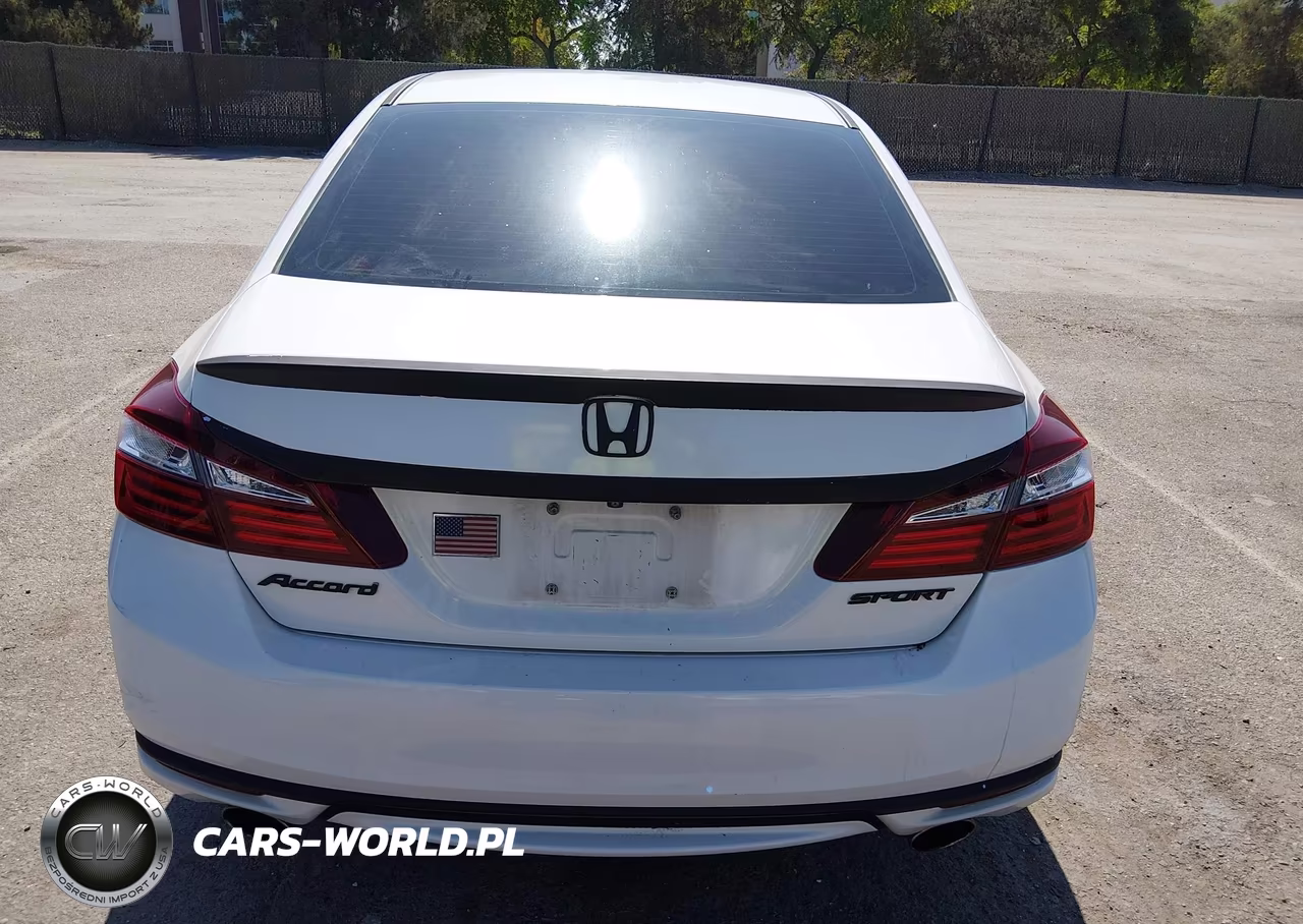 2016 Honda Accord Sport VIN:1HGCR2F65GA192421 - 16