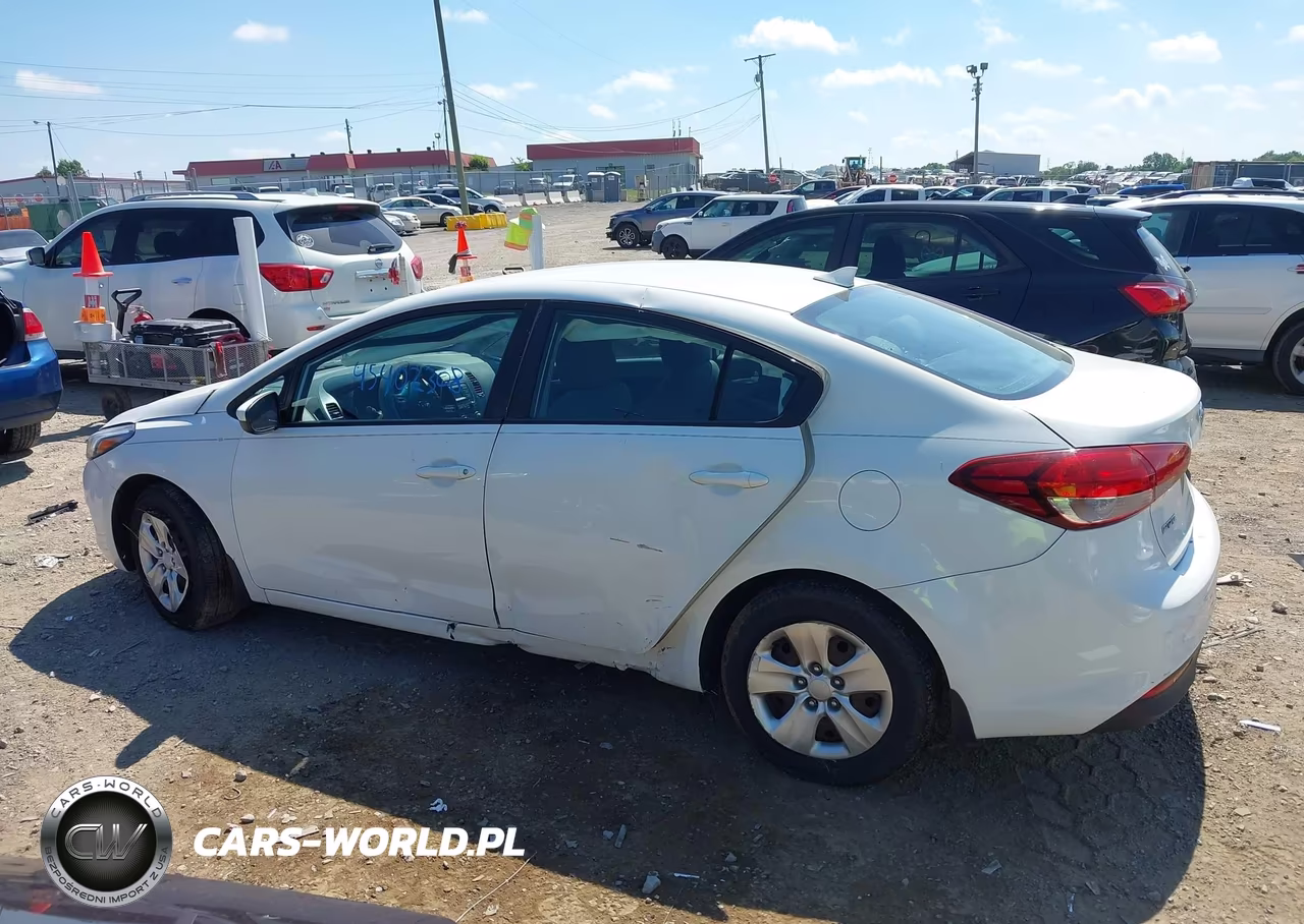 2017 Kia Forte Lx VIN:3KPFK4A76HE037841 - 14