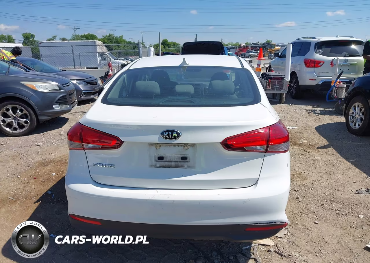 2017 Kia Forte Lx VIN:3KPFK4A76HE037841 - 16