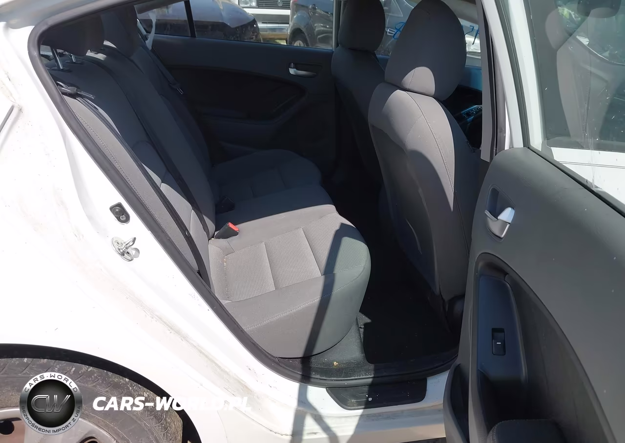 2017 Kia Forte Lx VIN:3KPFK4A76HE037841 - 8