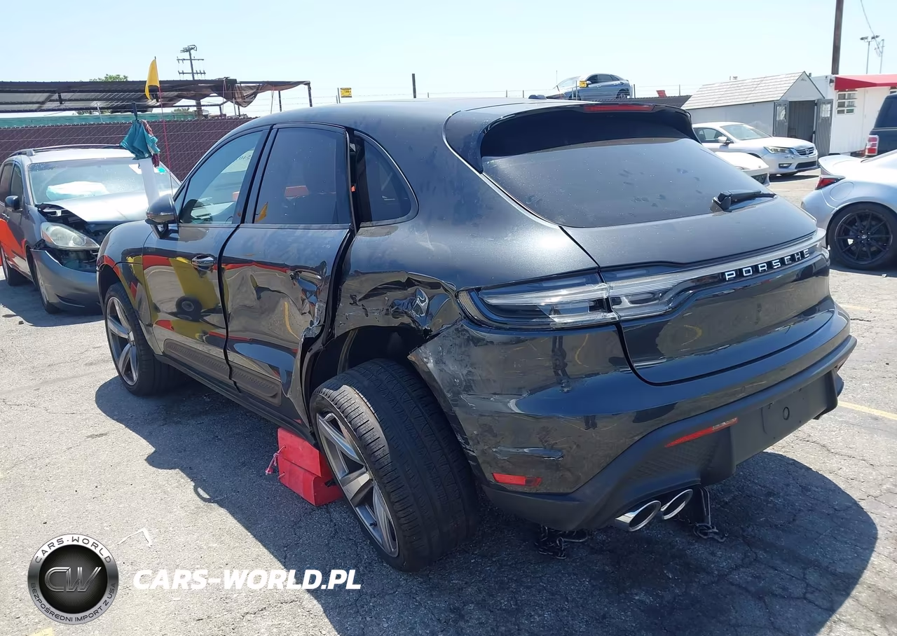 2023 Porsche Macan T VIN:WP1AA2A56PLB01039 - 3