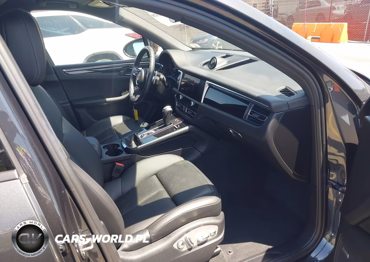 2023 Porsche Macan T VIN:WP1AA2A56PLB01039 - 5