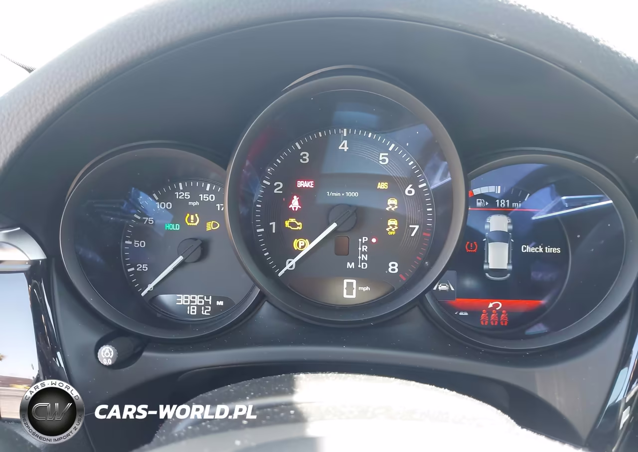 2023 Porsche Macan T VIN:WP1AA2A56PLB01039 - 7