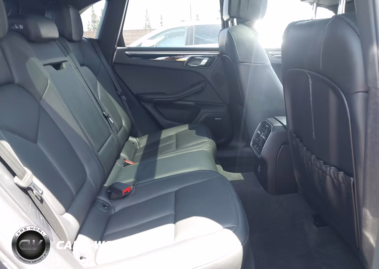 2023 Porsche Macan T VIN:WP1AA2A56PLB01039 - 8