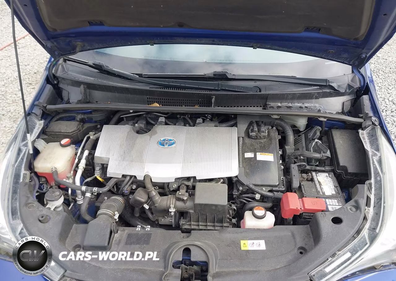 2016 Toyota Prius Two VIN:JTDKBRFU6G3520634 - 10