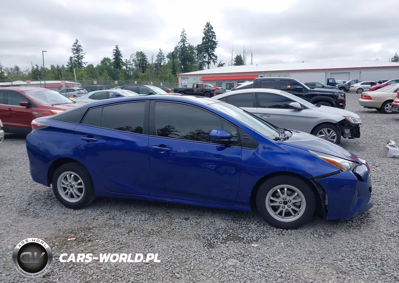 2016 Toyota Prius Two VIN:JTDKBRFU6G3520634 - 13