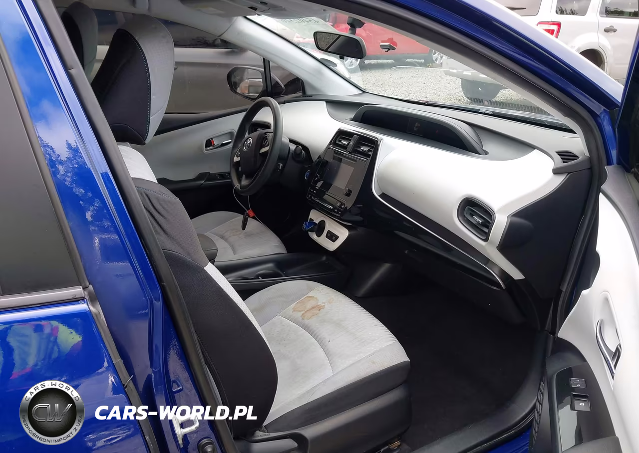2016 Toyota Prius Two VIN:JTDKBRFU6G3520634 - 17