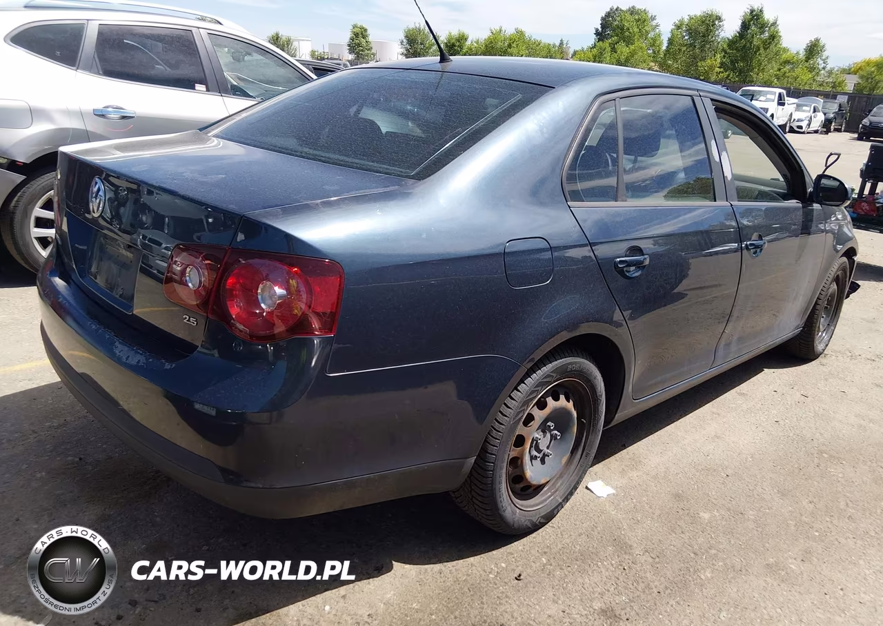 2008 Volkswagen Jetta S VIN:3VWJM71K58M031803 - 4