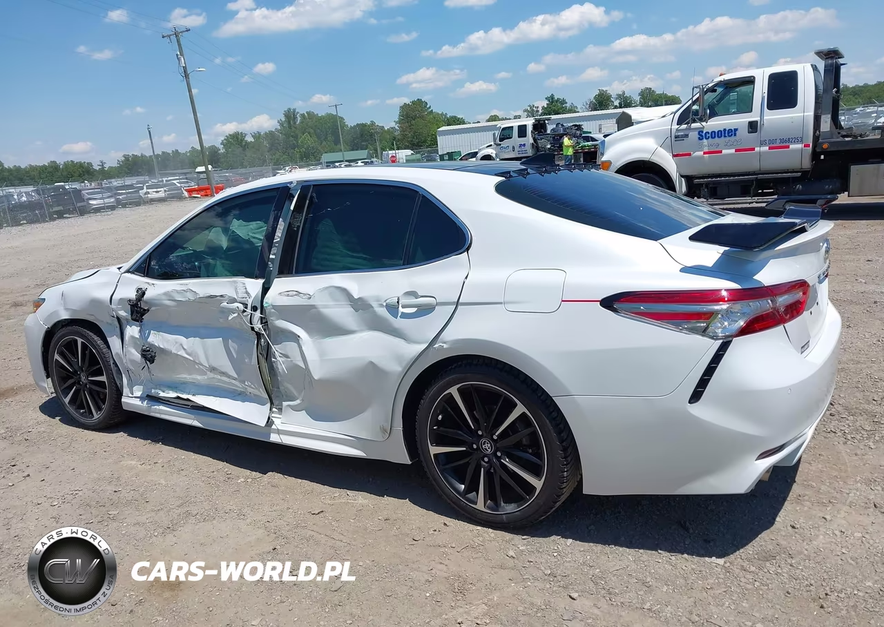 2019 Toyota Camry Xse VIN:4T1B61HK6KU725547 - 14