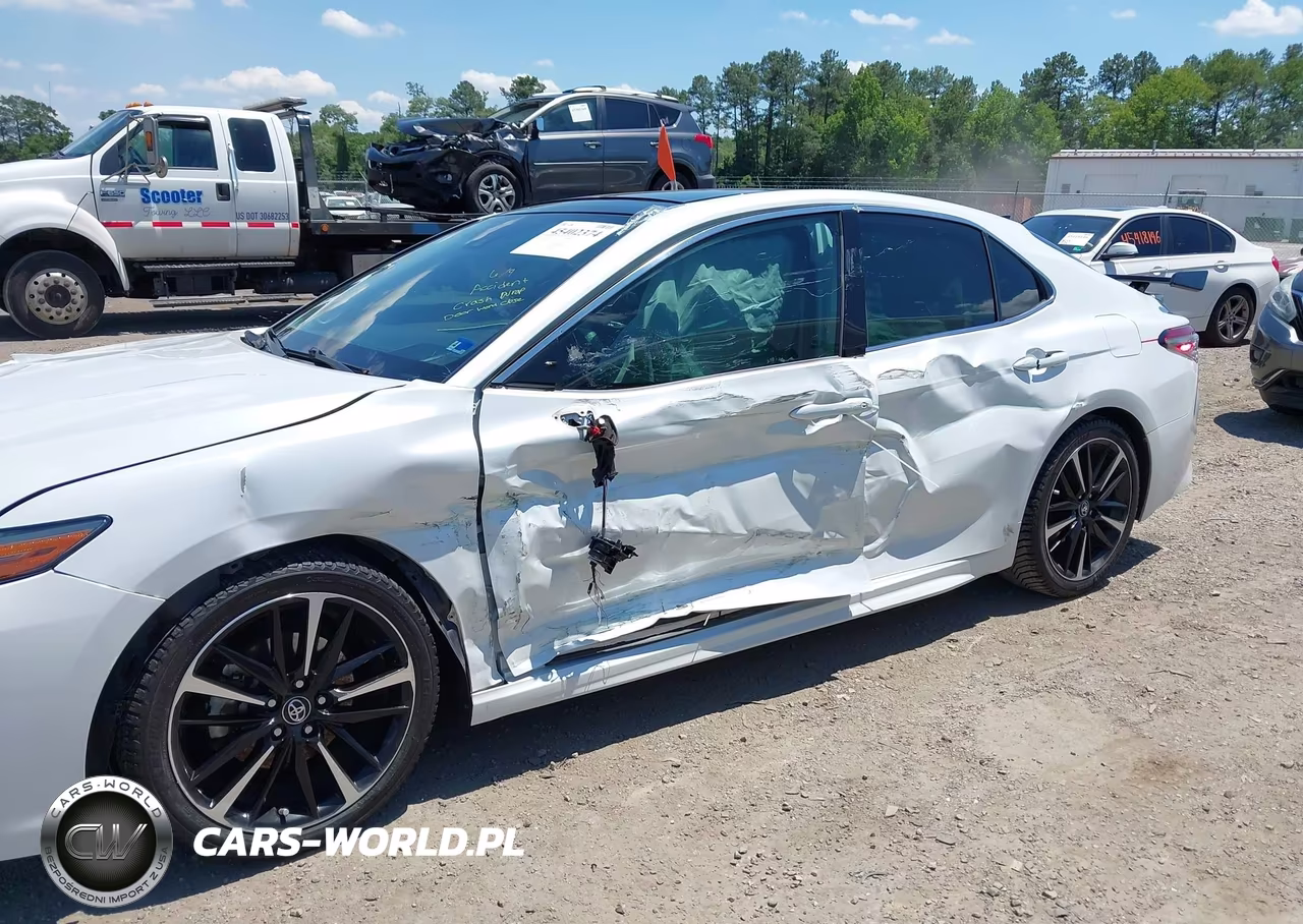 2019 Toyota Camry Xse VIN:4T1B61HK6KU725547 - 6