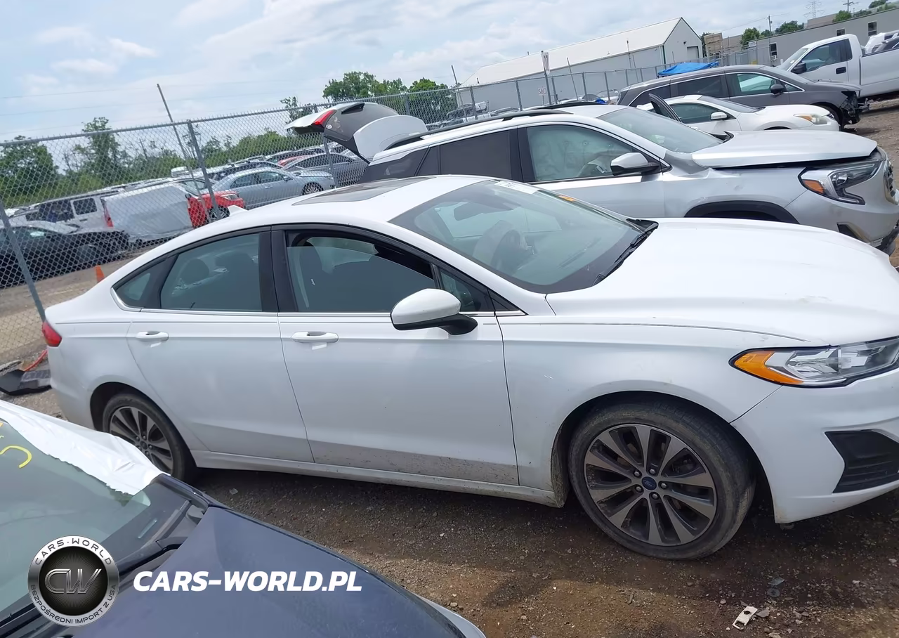 2020 Ford Fusion Se VIN:3FA6P0T91LR190501 - 14