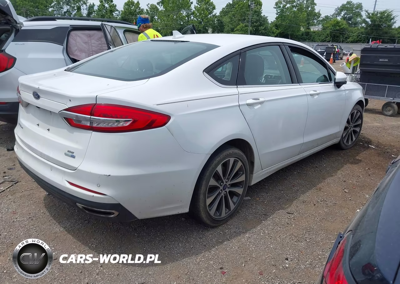 2020 Ford Fusion Se VIN:3FA6P0T91LR190501 - 4