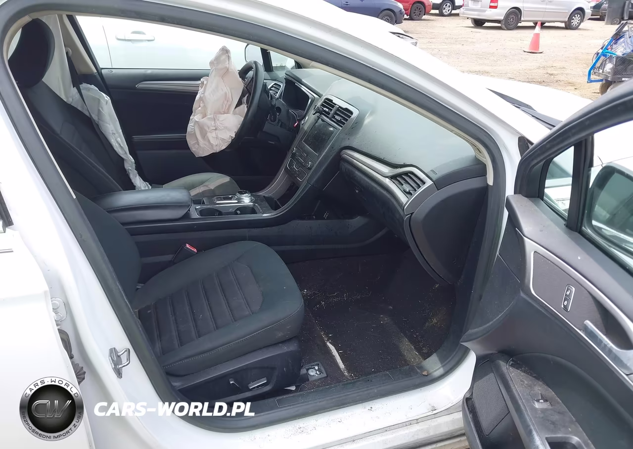 2020 Ford Fusion Se VIN:3FA6P0T91LR190501 - 5