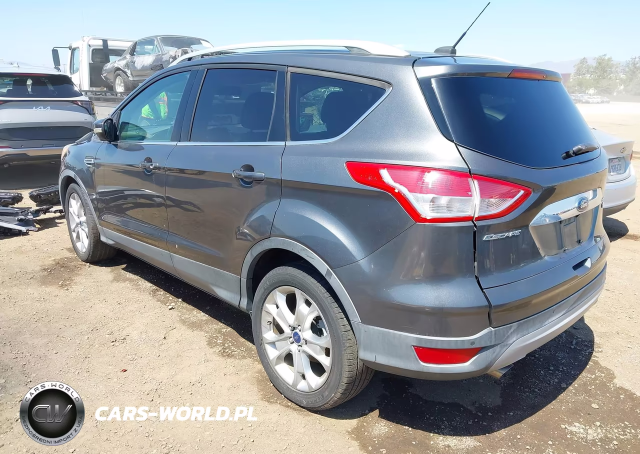 2015 Ford Escape Titanium VIN:1FMCU0JX6FUB31217 - 3