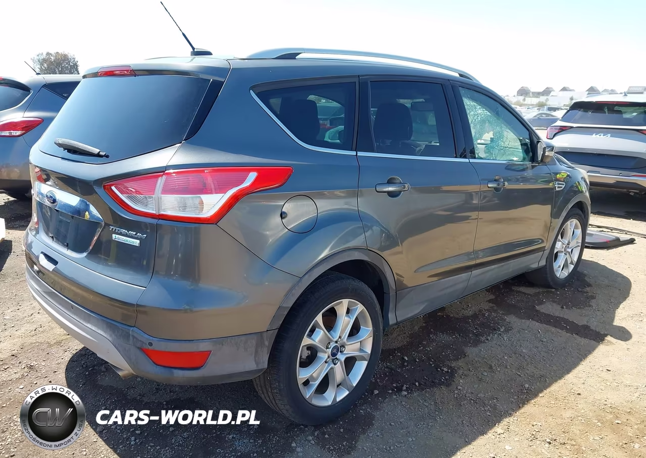 2015 Ford Escape Titanium VIN:1FMCU0JX6FUB31217 - 4