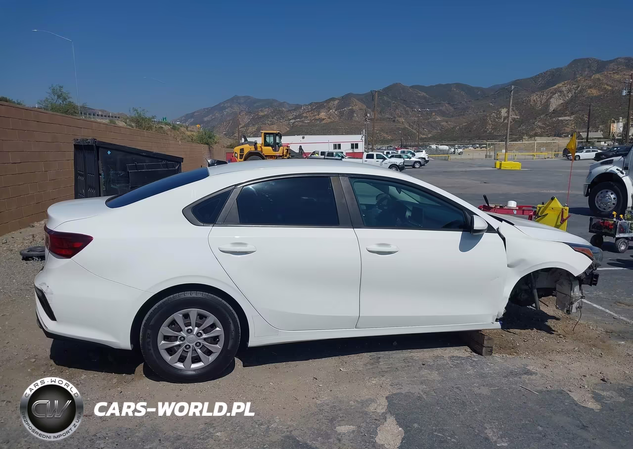 2021 Kia Forte Lxs VIN:3KPF24AD0ME354742 - 14