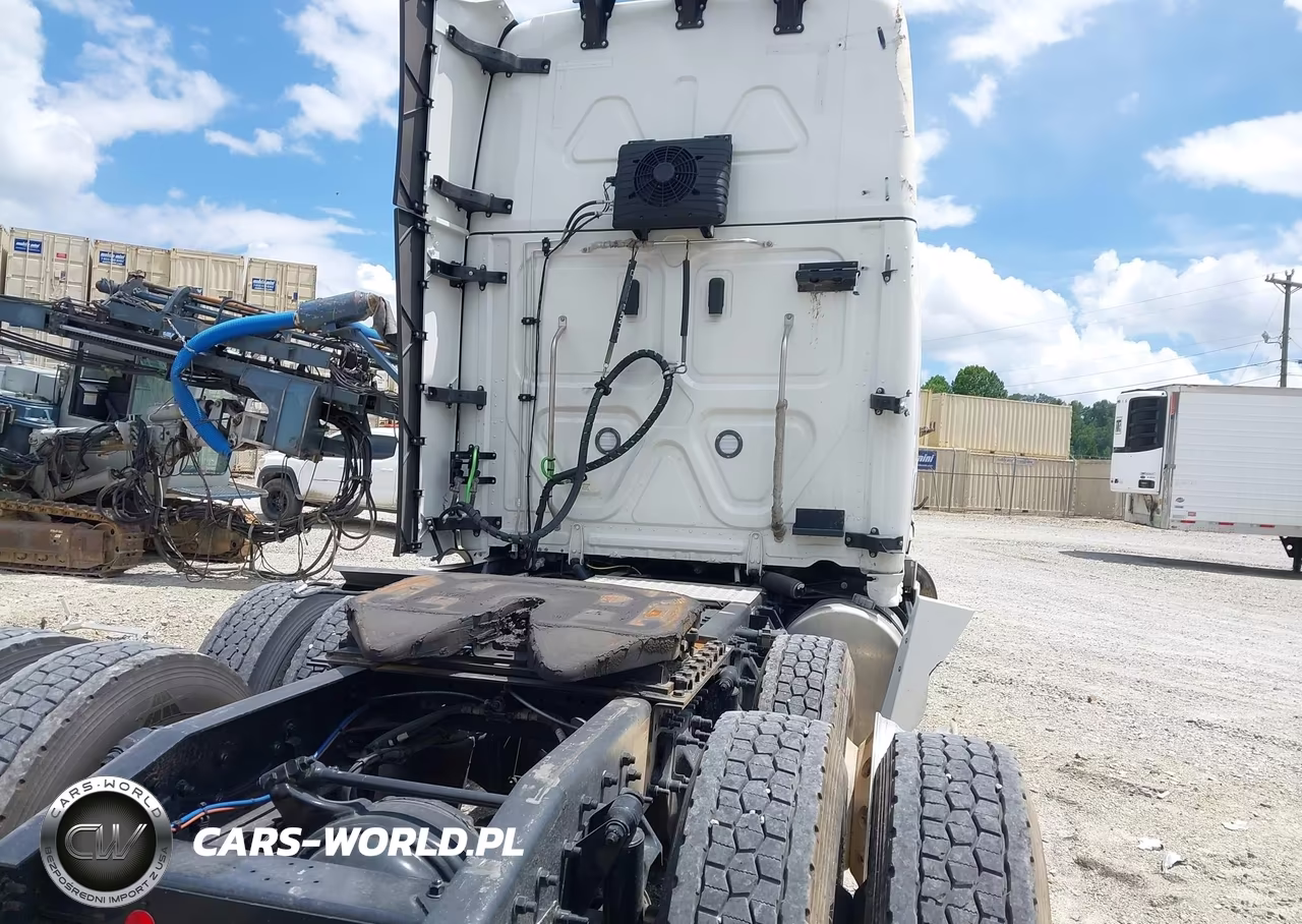 2026 Freightliner New Cascadia 126 VIN:3AKJHHDR1TSWT8407 - 15