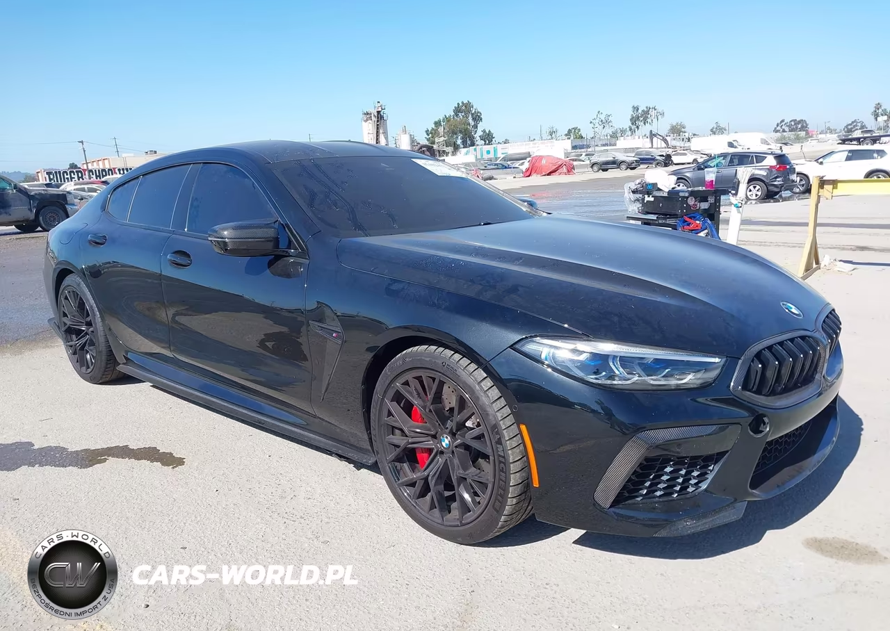 2022 BMW M8 Coupe