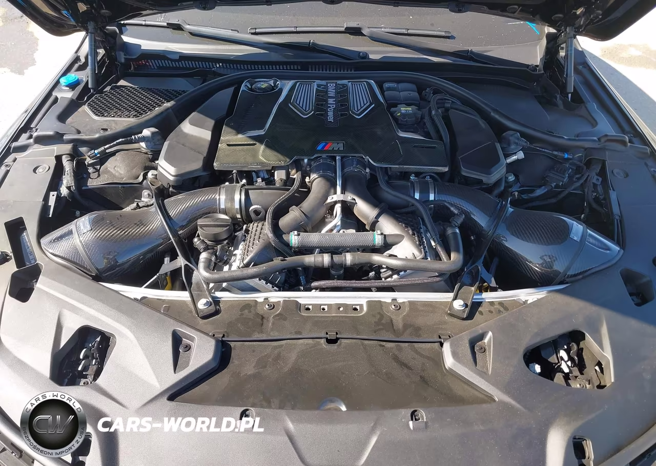 2022 BMW M8 Coupe VIN:WBSGV0C03NCH33883 - 10