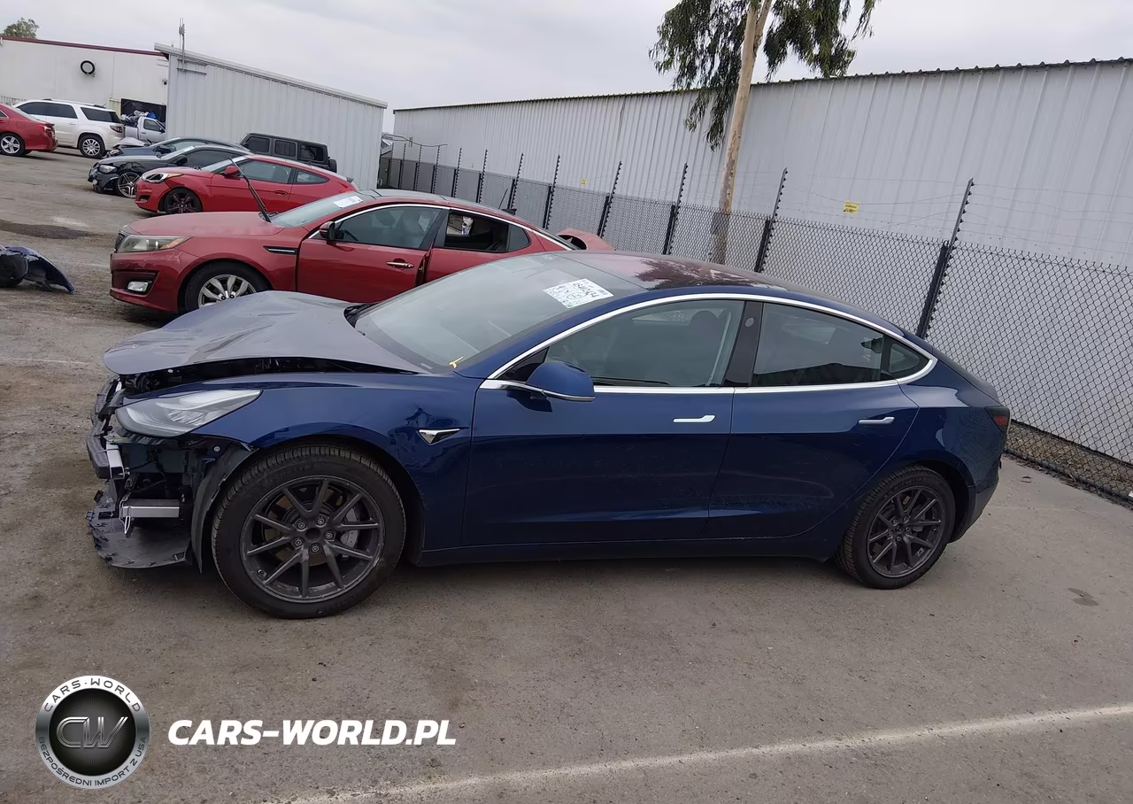 2018 Tesla Model 3 Long Range-Mid Range VIN:5YJ3E1EA8JF009036 - 15