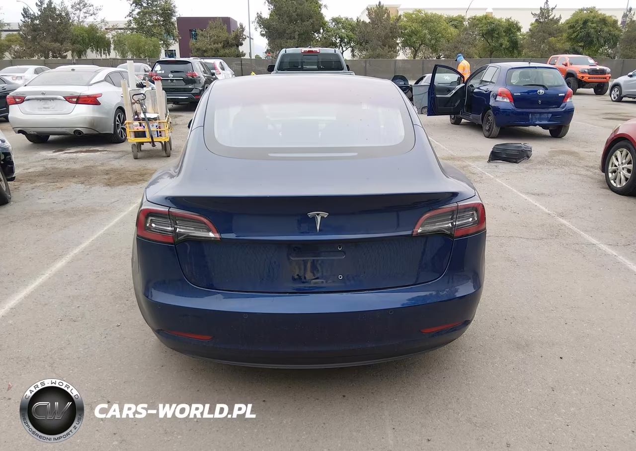 2018 Tesla Model 3 Long Range-Mid Range VIN:5YJ3E1EA8JF009036 - 17