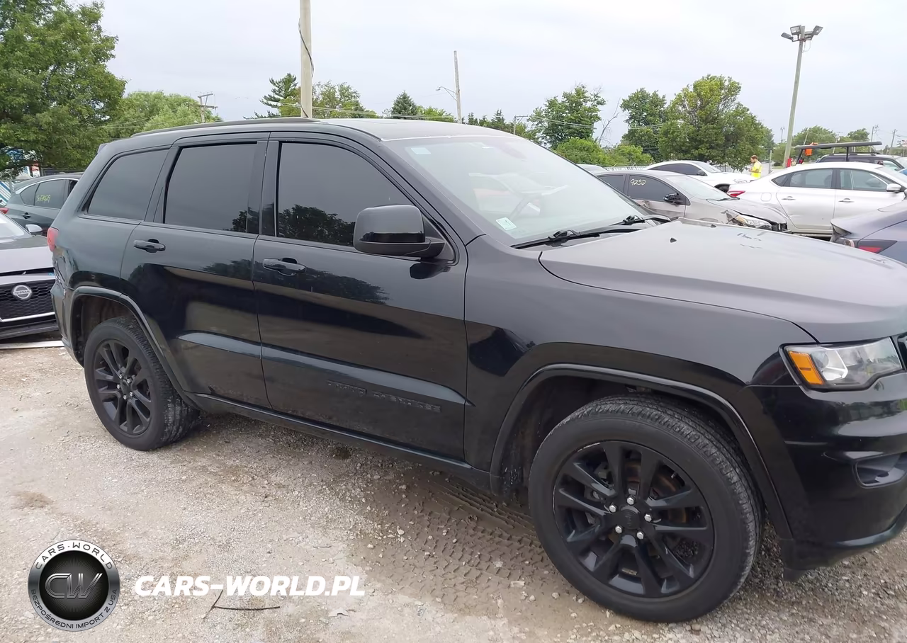 2018 Jeep Grand Cherokee Altitude 4X4 – zdjęcie 1 z 16