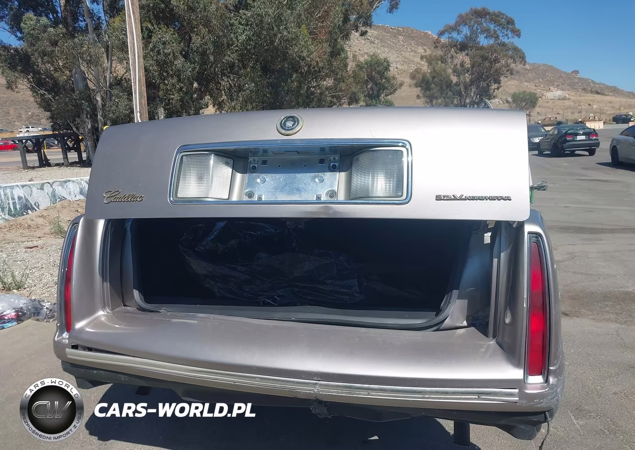 1997 Cadillac Deville Standard VIN:1G6KD54Y5VU253246 - 16