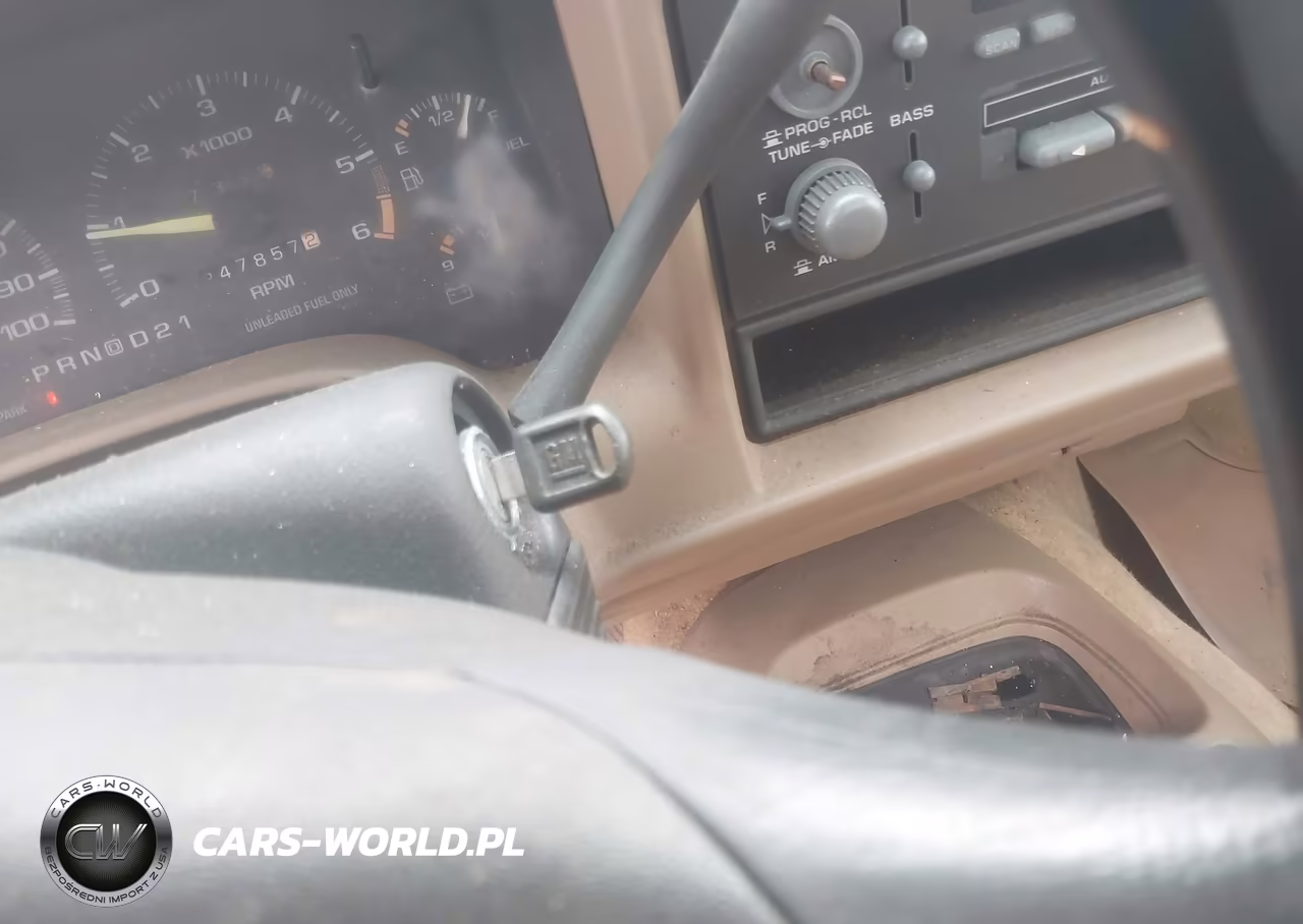 1996 Chevrolet S Truck S10 VIN:1GCCS14X5T8220082 - 11