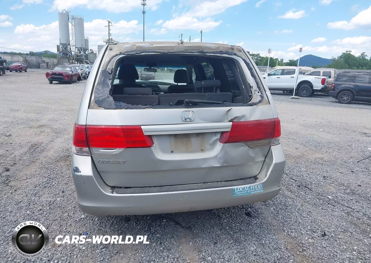 2008 Honda Odyssey Lx VIN:5FNRL38268B036066 - 17