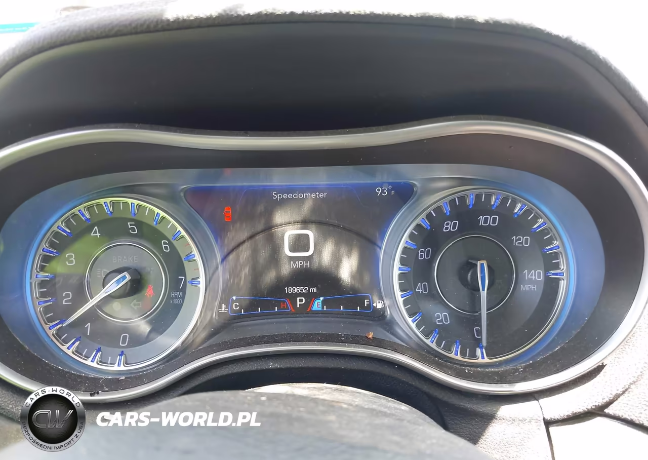2016 Chrysler 300C VIN:2C3CCAEG7GH212100 - 7