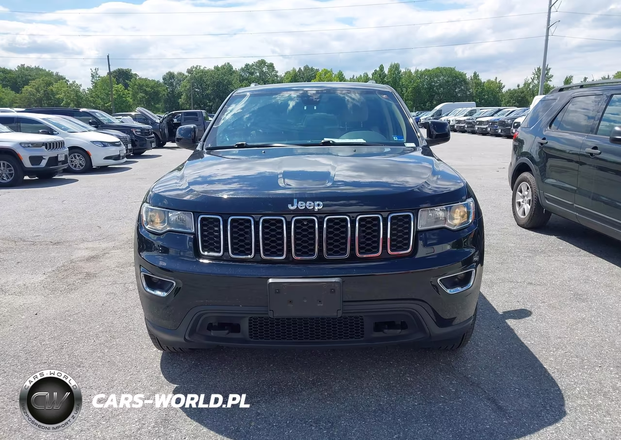 2019 Jeep Grand Cherokee Laredo E 4X4 VIN:1C4RJFAG2KC837028 - 13