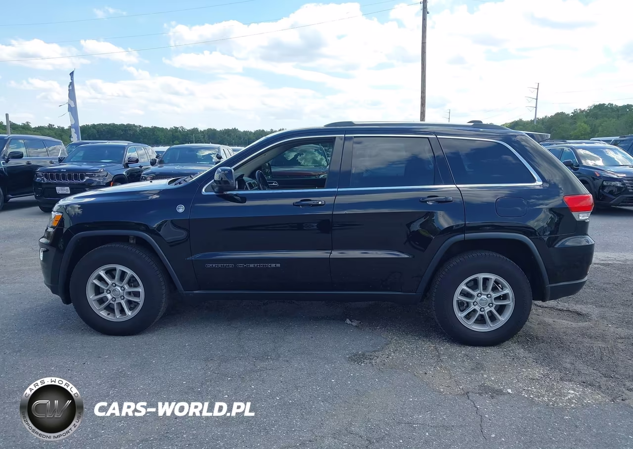 2019 Jeep Grand Cherokee Laredo E 4X4 VIN:1C4RJFAG2KC837028 - 15