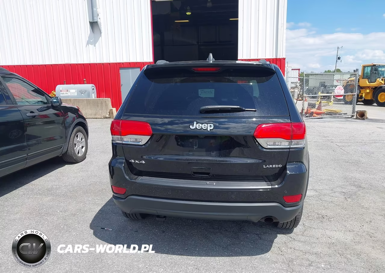 2019 Jeep Grand Cherokee Laredo E 4X4 VIN:1C4RJFAG2KC837028 - 17