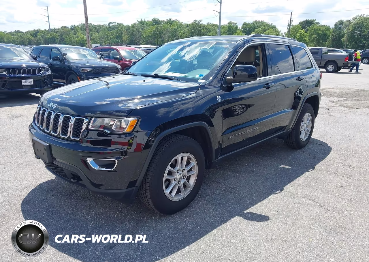 2019 Jeep Grand Cherokee Laredo E 4X4 VIN:1C4RJFAG2KC837028 - 2