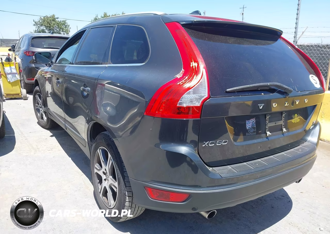 2012 Volvo Xc60 T6-T6 Platinum-T6 Premier Plus-T6 R-Design-T6 R-Design Platinum-T6 R-Design Premier Plus VIN:YV4902DZ8C2337713 - 3