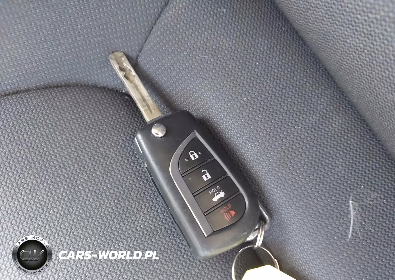 2022 Toyota Corolla Le VIN:JTDEPMAE0NJ213857 - 11