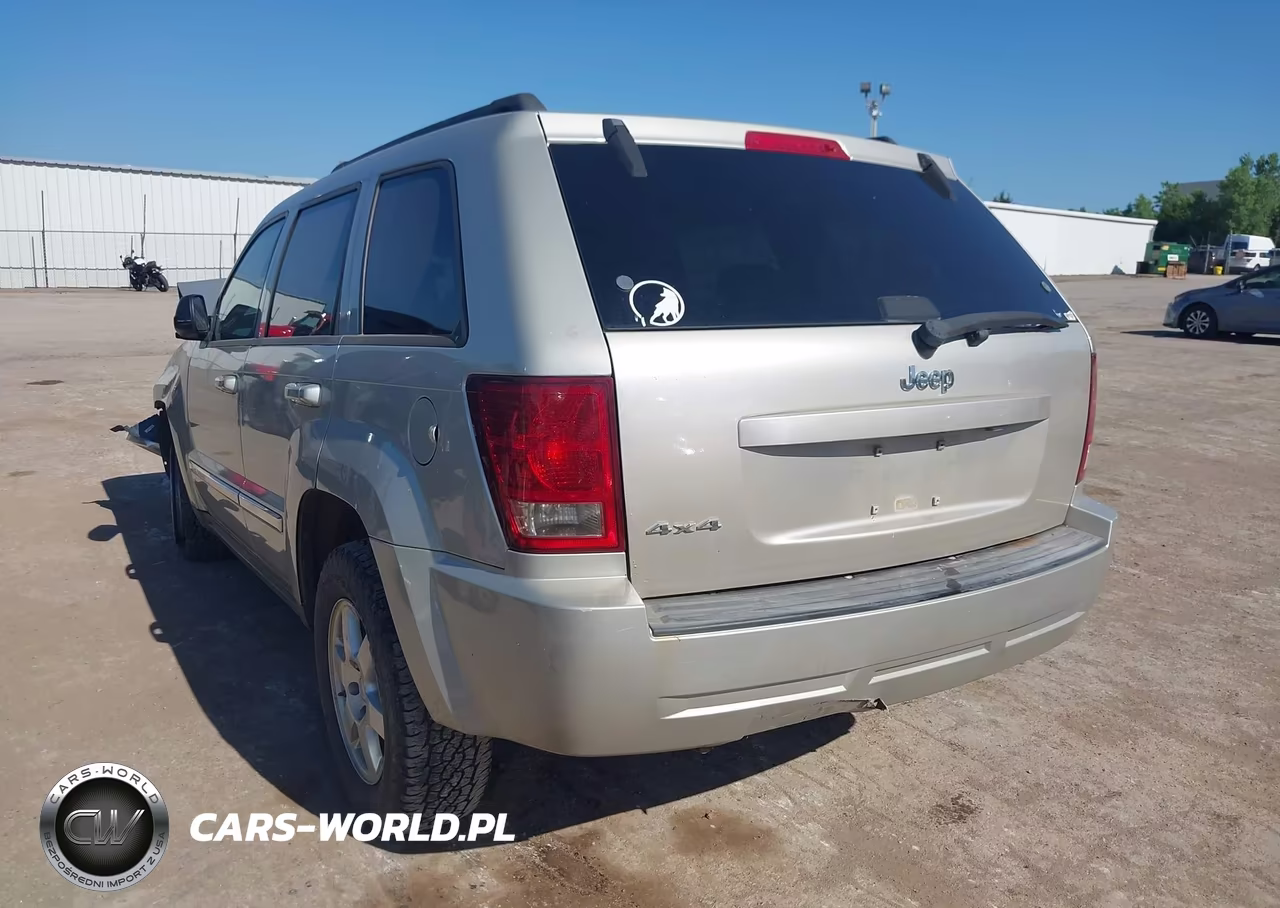 2010 Jeep Grand Cherokee Laredo VIN:1J4PR4GK4AC141196 - 3