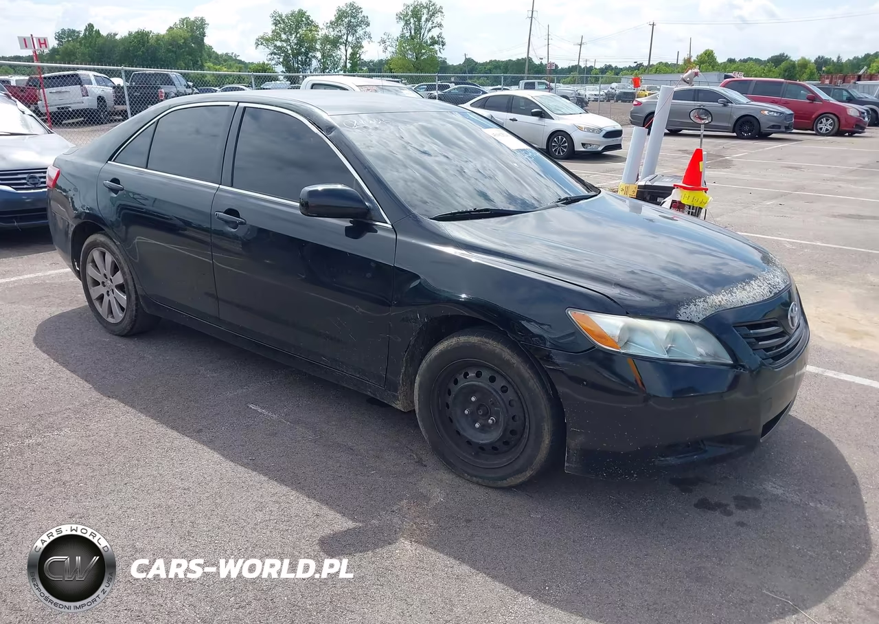 TOYOTA CAMRY – zdjęcie 1 z 14