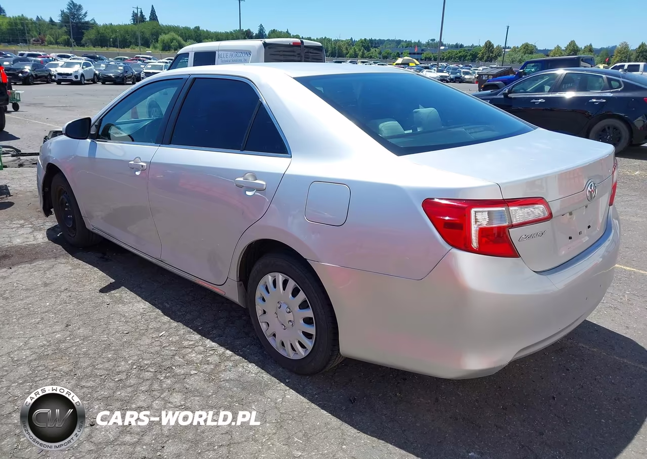 2014 Toyota Camry Le VIN:4T1BF1FK0EU796542 - 3