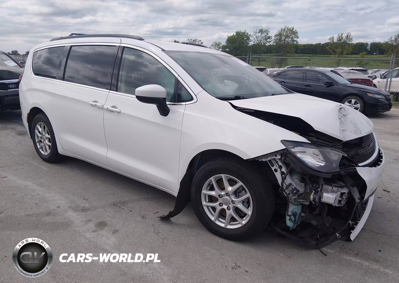 2020 Chrysler Voyager Lxi